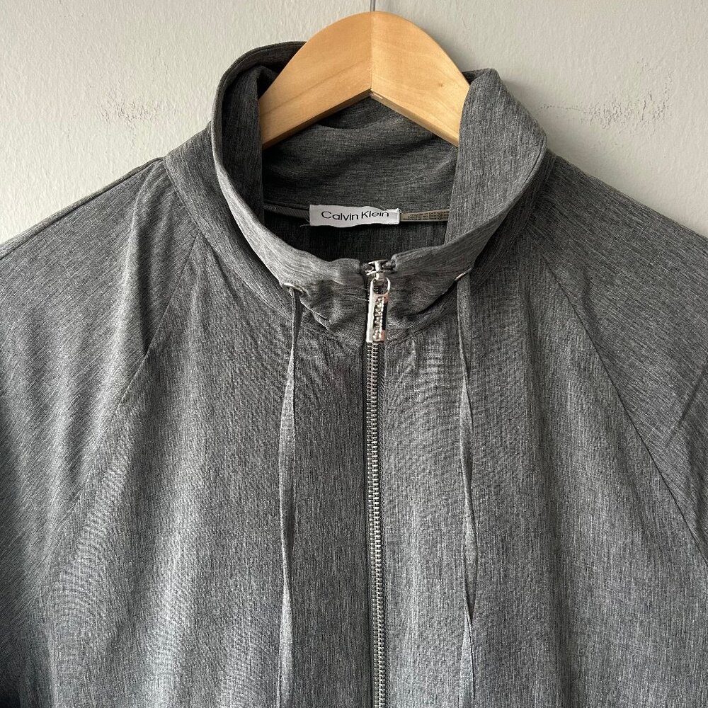 Calvin Klein Zip Front Jacket Women S/M Gray Ruffle Hem Lightweight NWOT - Picture 3 of 10